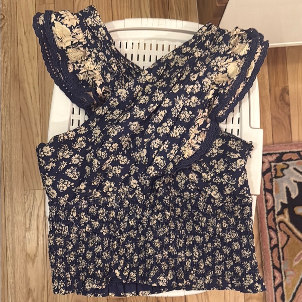 Rare Sezane Floral Navy Top - Size 34